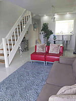 4 guests 2 bedrooms 2 beds 1 bath