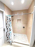 4 guests 2 bedrooms 1 bath