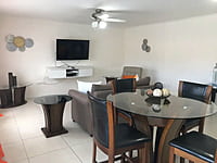 2 bedroom / walk to beach / restaurants / bars by Caselda