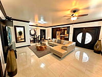 4 guests 2 bedrooms 2 beds 2 baths