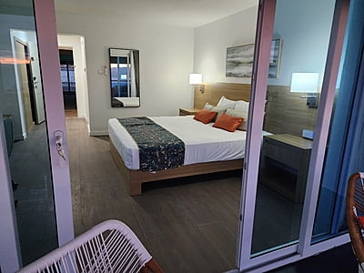Superior King Room